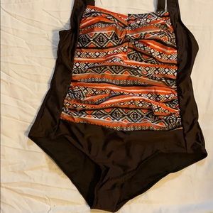 Swimming suit